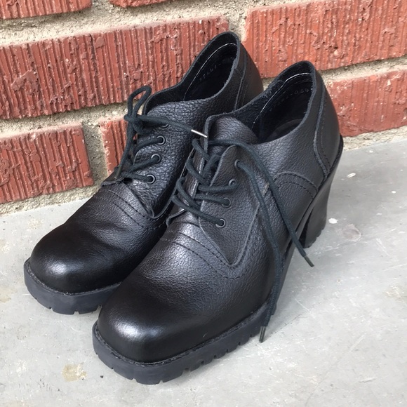 Euro Club Leather Lace Up Booties - Picture 9 of 9